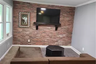 2815 7th St SW, Atlanta, GA 30315 - Photo 2