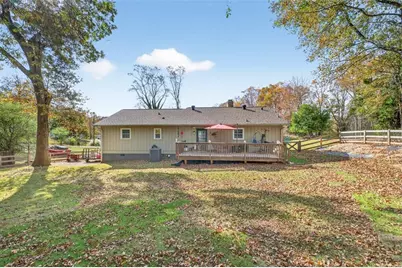 5867 Meadow View Lane, Flowery Branch, GA 30542 - Photo 28