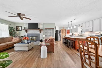 5867 Meadow View Lane, Flowery Branch, GA 30542 - Photo 6