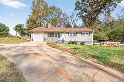 5867 Meadow View Lane, Flowery Branch, GA 30542 - Photo 1