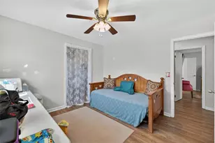 5867 Meadow View Ln, Flowery Branch, GA 30542 - Photo 22