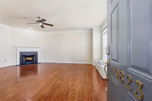 10823 Yorkwood St, Johns Creek, GA 30097 - Photo 4