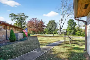 32 McDonough St, Hampton, GA 30228 - Photo 6