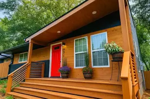 521 Granade Dr, Forest Park, GA 30297 - Photo 1