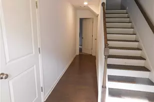 887 Society Circle SW, Atlanta, GA 30331 - Photo 4