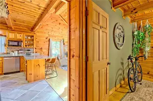 2146 Bend N Hickory Rd, Toccoa, GA 30577 - Photo 4