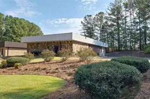 128 Parkwood Cir, Carrollton, GA 30117 - Photo 1