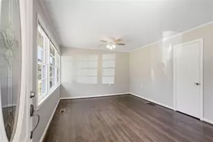 229 Hilltop Ln, Toccoa, GA 30577 - Photo 2