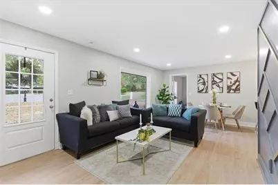 4015 Moffat Court, Decatur, GA 30035 - Photo 4