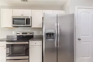 82 Gray Field Ct, Jefferson, GA 30549 - Photo 12