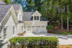 12180 Lonsdale Ln, Roswell, GA 30075 - Photo 2