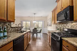 2728 Keystone Gates Ct, Lithonia, GA 30058 - Photo 8