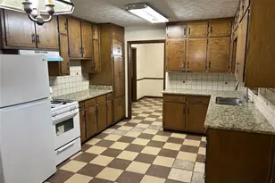 1530 Oleander Ln SW, Lilburn, GA 30047 - Photo 2