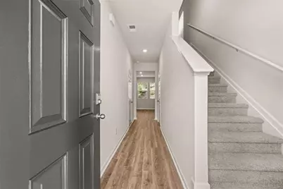 201 Lauritsen Way, Newnan, GA 30265 - Photo 2