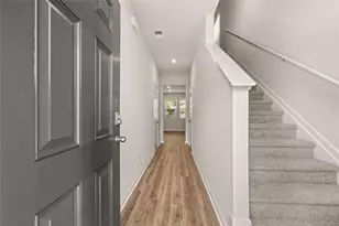 201 Lauritsen Way, Newnan, GA 30265 - Photo 2