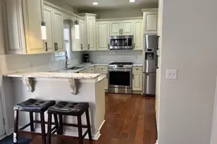 195 Weatherstone Dr, Woodstock, GA 30188 - Photo 2