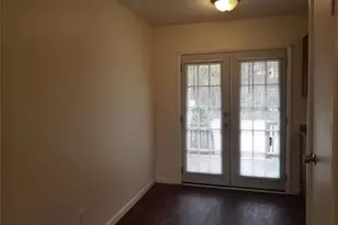 100 Chalfont Dr, Athens, GA 30606 - Photo 6