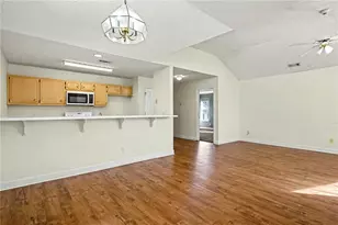 37 Greentree Dr, Newnan, GA 30265 - Photo 6