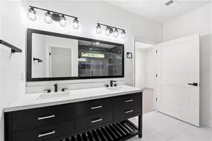 537 Stillwood Dr, Gainesville, GA 30501 - Photo 32