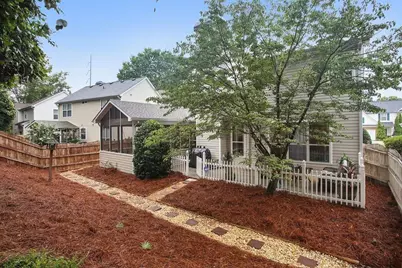 2495 Lakebrooke Drive, Marietta, GA 30066 - Photo 2