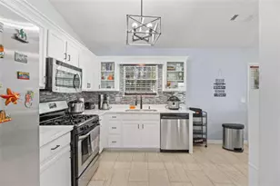 1311 Stoneleigh Way, Stone Mountain, GA 30088 - Photo 16