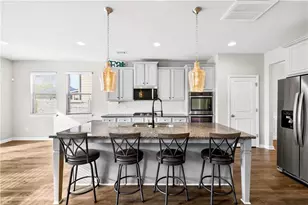 300 Palm Springs Cir, Fairburn, GA 30213 - Photo 12