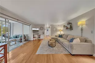 4345 Chastain Walk NE, Atlanta, GA 30342 - Photo 8