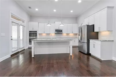 330 La Perla Drive, Sugar Hill, GA 30518 - Photo 12