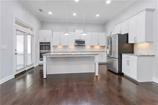 330 La Perla Dr, Sugar Hill, GA 30518 - Photo 12