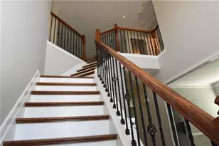 12720 Morningpark Cir, Alpharetta, GA 30004 - Photo 8