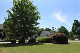 12720 Morningpark Cir, Alpharetta, GA 30004 - Photo 20