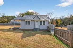 132 Victory Dr, Monroe, GA 30655 - Photo 1