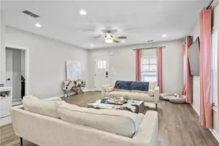 2047 Drew Dr, Atlanta, GA 30318 - Photo 12