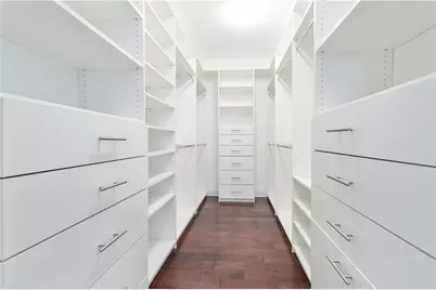 330 La Perla Drive, Sugar Hill, GA 30518 - Photo 18