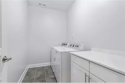 330 La Perla Drive, Sugar Hill, GA 30518 - Photo 14