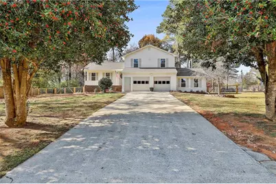 15 Pine Chase, Carrollton, GA 30116 - Photo 2