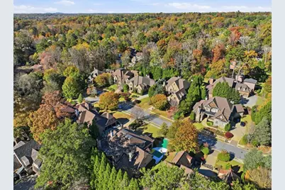 841 Camden Park Court NE, Atlanta, GA 30342 - Photo 10