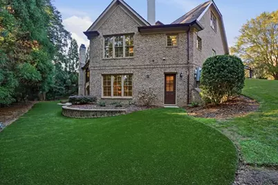 841 Camden Park Court NE, Atlanta, GA 30342 - Photo 104