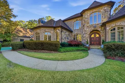 841 Camden Park Court NE, Atlanta, GA 30342 - Photo 102