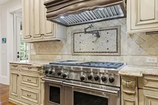 841 Camden Park Ct NE, Atlanta, GA 30342 - Photo 14