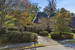 841 Camden Park Ct NE, Atlanta, GA 30342 - Photo 6