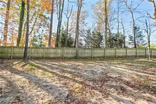 5353 Seaton Way, Dunwoody, GA 30338 - Photo 26