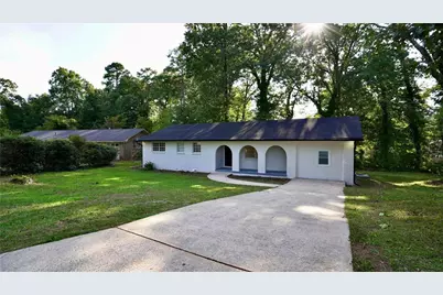 868 Maxey Hill Court, Stone Mountain, GA 30083 - Photo 2