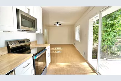 868 Maxey Hill Court, Stone Mountain, GA 30083 - Photo 18