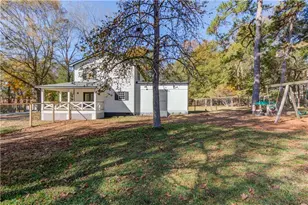 310 Lewis Cir, Commerce, GA 30529 - Photo 36