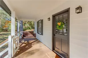 310 Lewis Cir, Commerce, GA 30529 - Photo 6