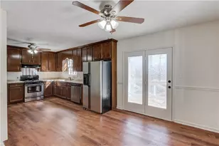 310 Lewis Cir, Commerce, GA 30529 - Photo 14