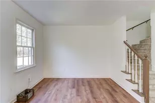 310 Lewis Cir, Commerce, GA 30529 - Photo 12