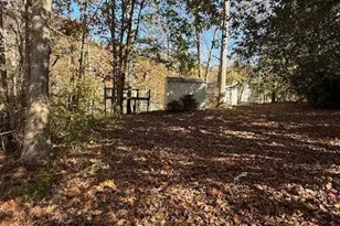 525 Davis Mill Dr, Dallas, GA 30157 - Photo 2