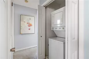 410 Candler Park Dr NE, Atlanta, GA 30307 - Photo 14